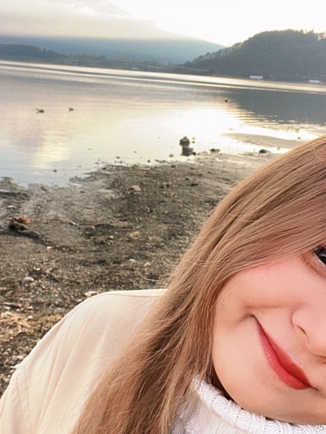 ชมวิวฟูจิหน้าหนาว ที่ริมทะเลสาบคะวะงุชิ 🗻🏞️