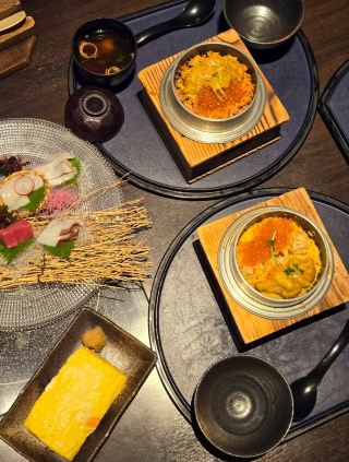 ร้านข้าวอบหม้อดินยอดนิยมในเอนิวะ