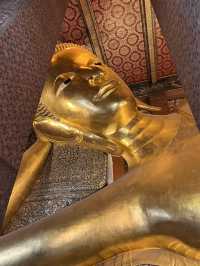 กราบพระนอน ณ วัดโพธิ์ 🙏🙏