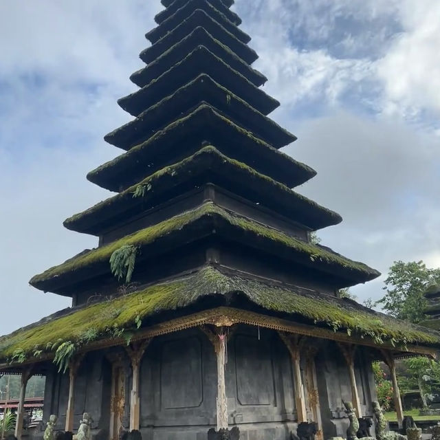 The Heart of Bali: A Spiritual Journey to Besakih Temple