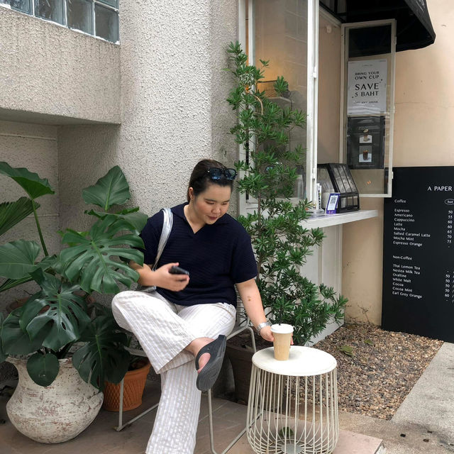 A PAPER CUP ☕️ คาเฟ่ย่านสะพานควาย