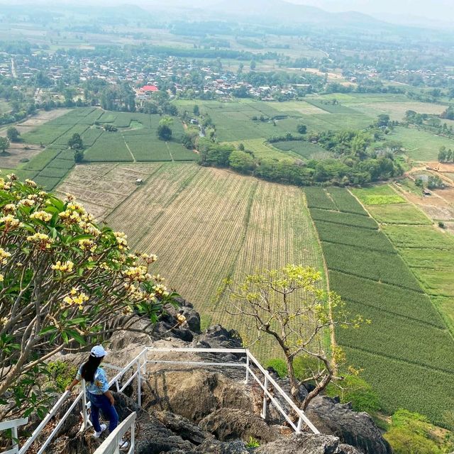 ถ้ำผาเจาะ