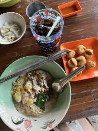 เก่งเฮงเจริญก๋วยเตี๋ยวหมูต้มยำใกล้พระนั่งเกล้า