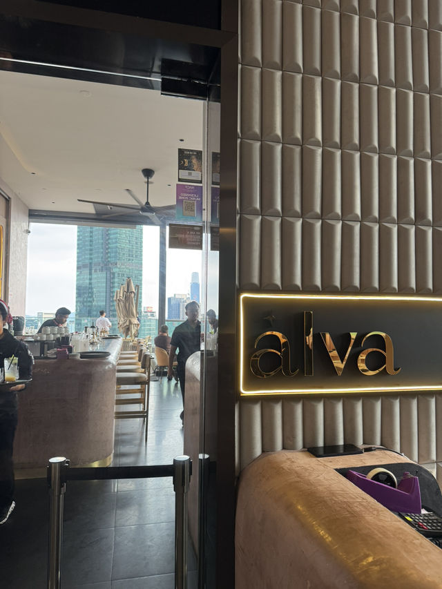 KL’s Atmospheric Sky Dining Restaurant 🥂