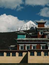 川西旅遊·塔公草原上的木雅古寺