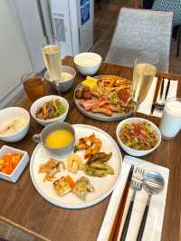 Club lounge in Okinawa, Everything is super delicious!❤️
