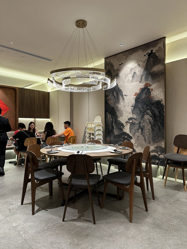 A Must-Try Dining Spot for Travelers!