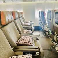 Fly in Comfort: EVA Air Premium Economy to London”