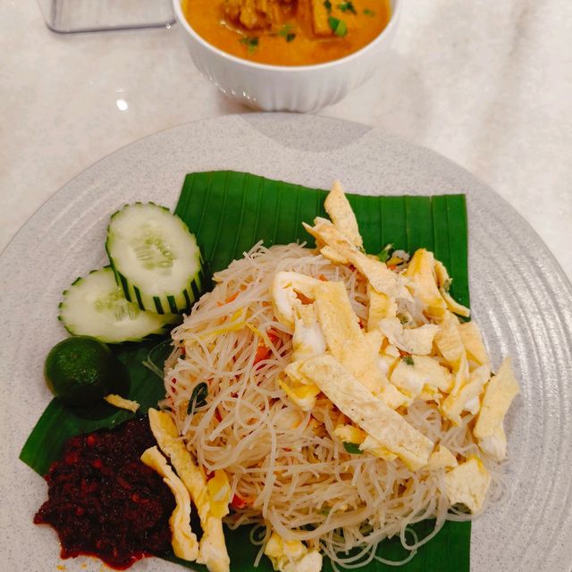 Lets Discover New Shop At Tan Hiok Nee Old Street 