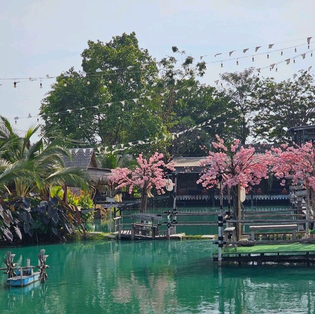 กัดรังแลนด์ Fishing café & Restaurant เ