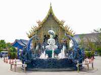 A Stunning Visit to the Blue Temple in Chiang Rai💙