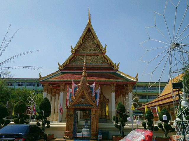 ไหว้..หลวงพ่อแก่นจันทน์ วัดช่องลม