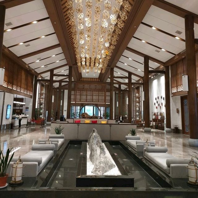 婺源星江河畔的美景酒店：瑞怡寶婺度假酒店