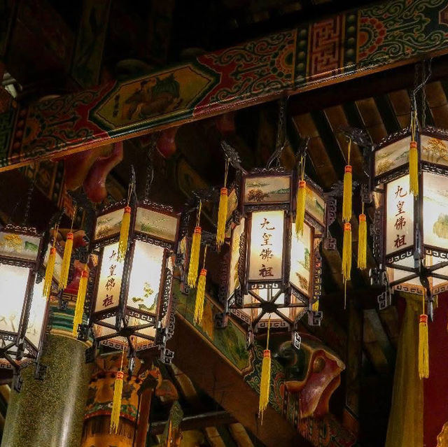 ไปเที่ยวงานเทศกาลโคมไฟบ้านโป่ง จ. ราชบุรีกัน  🏮