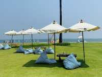 Eureka Beach Cafe Huahin พักผ่อนสุดชิลในรถบ้านริมเ