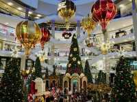 A Festive Flight with Santa’s Sleigh at Pavilion KL Christmas