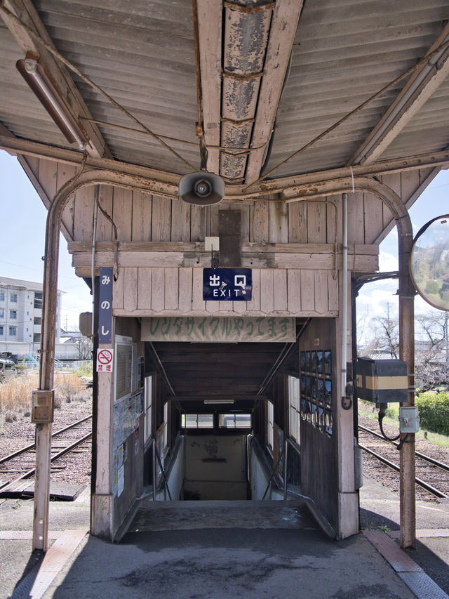 【岐阜】レトロな駅舎でタイムトリップ🕰️美濃市駅でノスタルジーを感じよう🚃