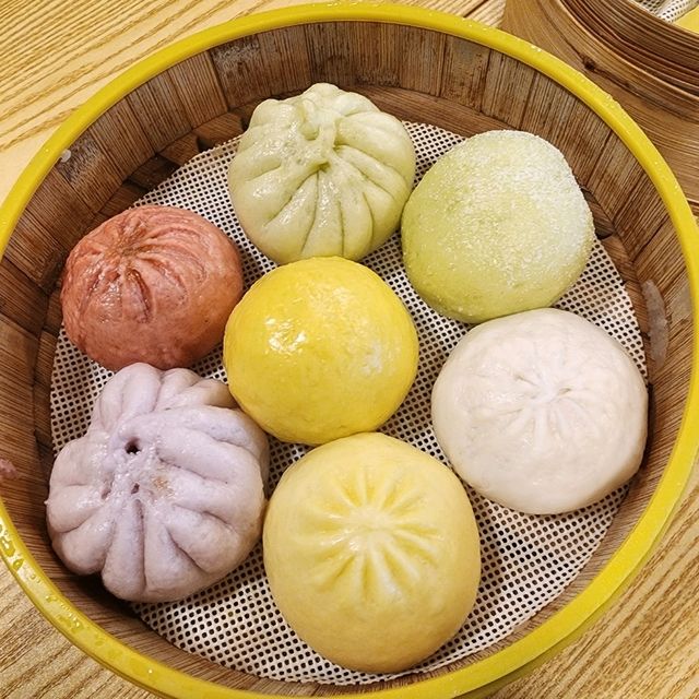 【バンコク】カラフル饅頭と小籠包のお店
