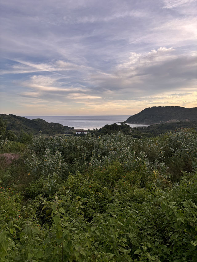Prabu Hills Sunset Point: Where the Sky Puts on a Show 🌅 