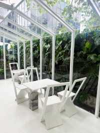 คาเฟ่สไตล์มินิมอลเปิดใหม่ย่านศรีราชา