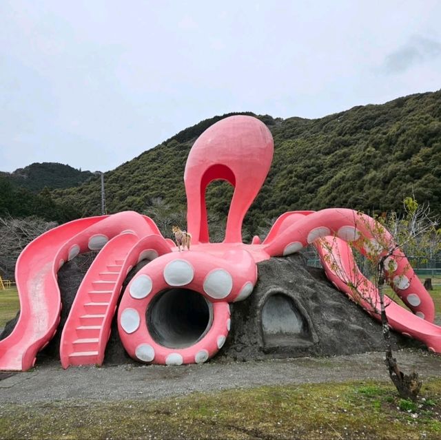 桑田山の雪割桜