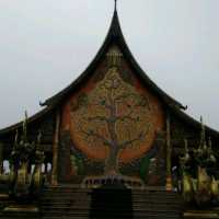 วัดสิรินธรวรารามภูพร้าว (วัดเรืองแสง)