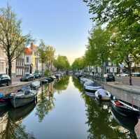 Amsterdam, one of my favorite cities in Europe👫😎❤️