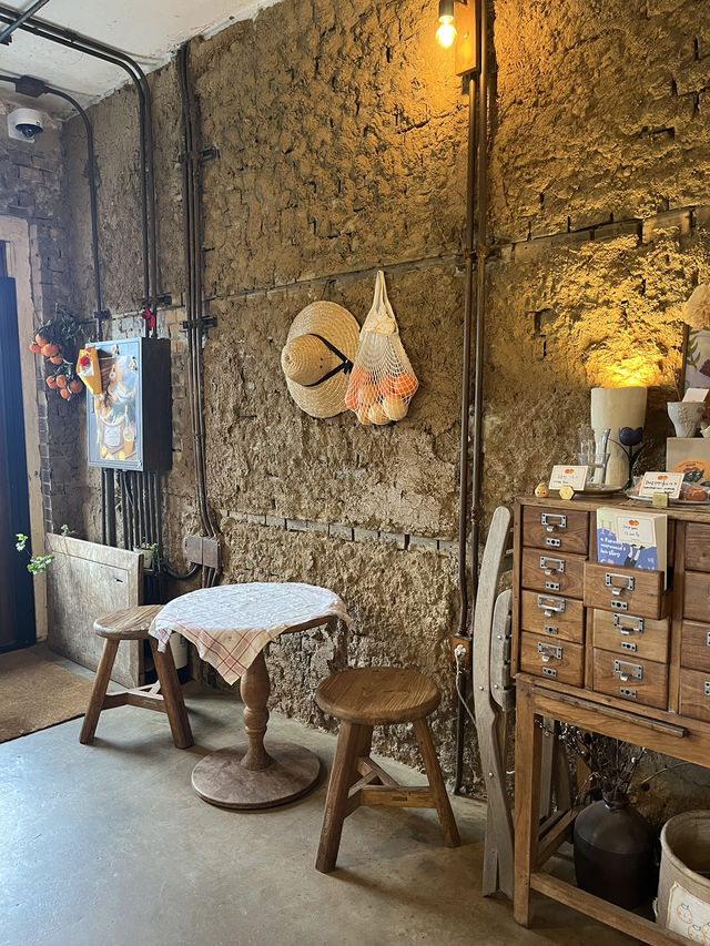 Tangerine picking cafe 