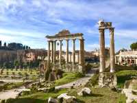 Roman Forum in Rome was an amazing and unforgettable experience👫😎❤️