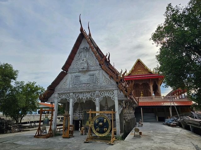 วัดขุนสมุทราวาส