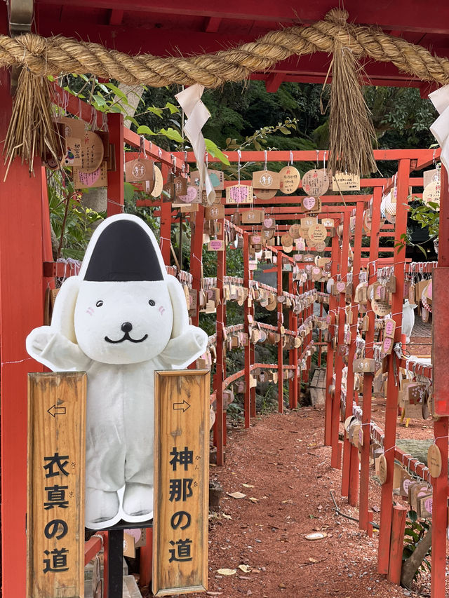【金沢×石浦神社】コロンとして可愛い水玉模様のお守りや朱塗りの鳥居