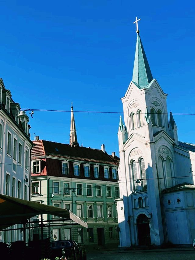 拉脫維亞著名旅遊城市裡加旅行攻略，適合打卡拍照📸