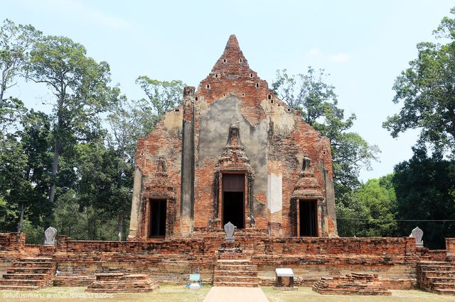 วัดโพธิ์ประทับช้าง พิจิตร