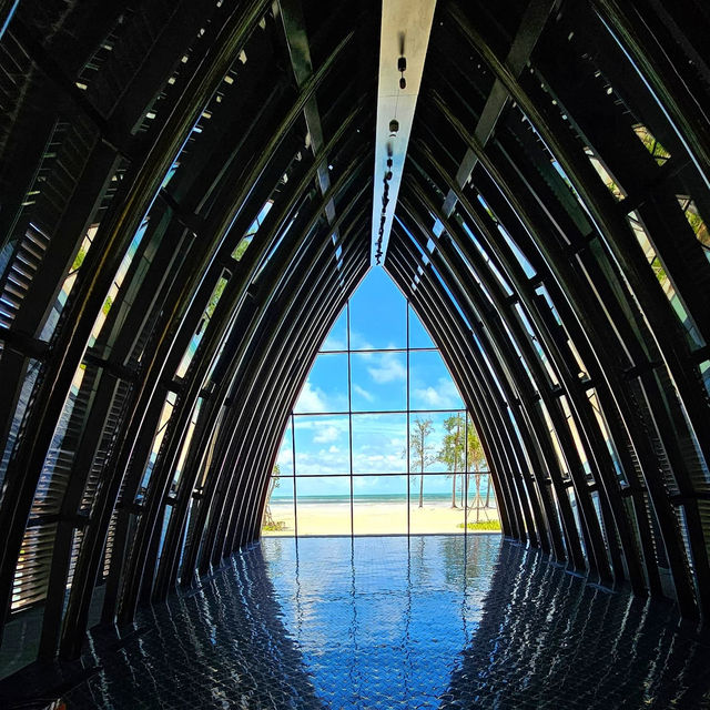 Hotel Indigo Bintan Lagoi Beach: A Vibrant Island Retreat
