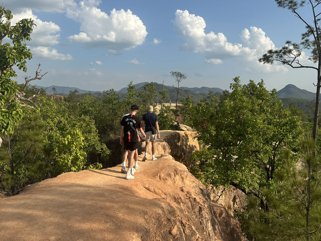 【パーイの夕日スポット】Pai Canyonで静かに自然と向き合う。