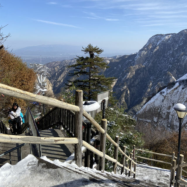 13-day Tour of Shanghai, Dezhou, Beijing, and More