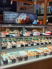 Paris Baguette in Mid Valley Megamall, Great Hangout Spot
