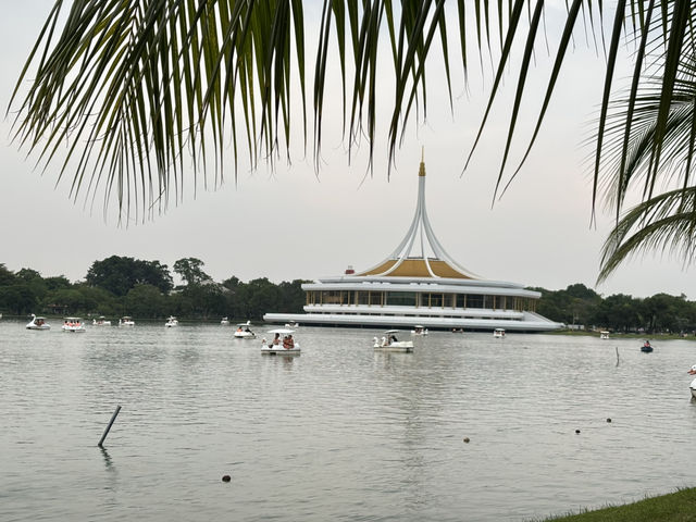 สวนหลวง ร.9 สวนสาธารณะขนาดใหญ่