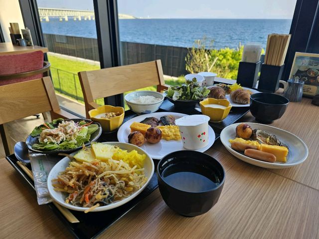 Henn na Resort & Spa Kansai Airport 是一間由恐龍機械人為你check in的酒店！試過未呢？