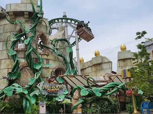 Universal Studios Singapore – A Blockbuster Day of Fun and Thrills!