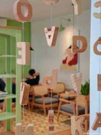 CalmSense Book Cafe