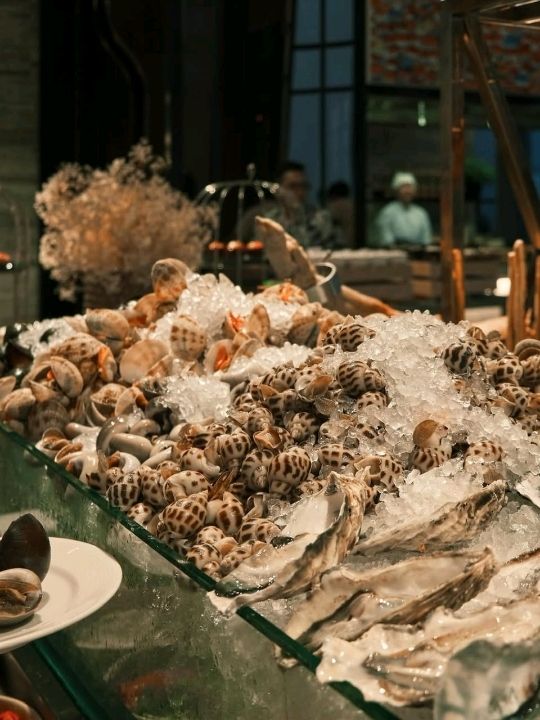 Oriental Pearl blends Vietnamese and international flavors