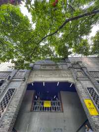 Stepping Into the Soul of Old Chongqing: 十八梯