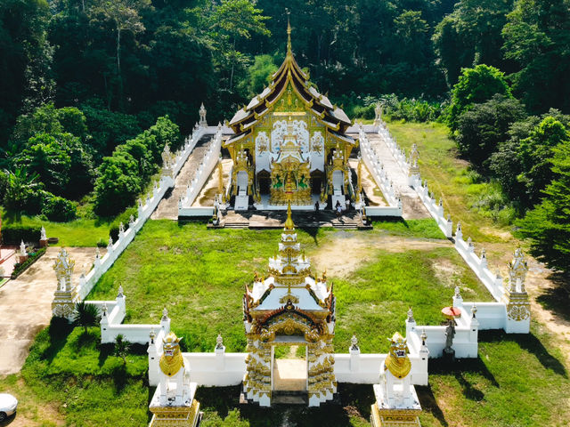 วัดเขาสวรรค์ตาก 