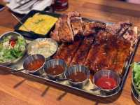🇺🇸🔥 UJ Smokehouse: A Taste of the US of A 🎆🐖🐄🍖