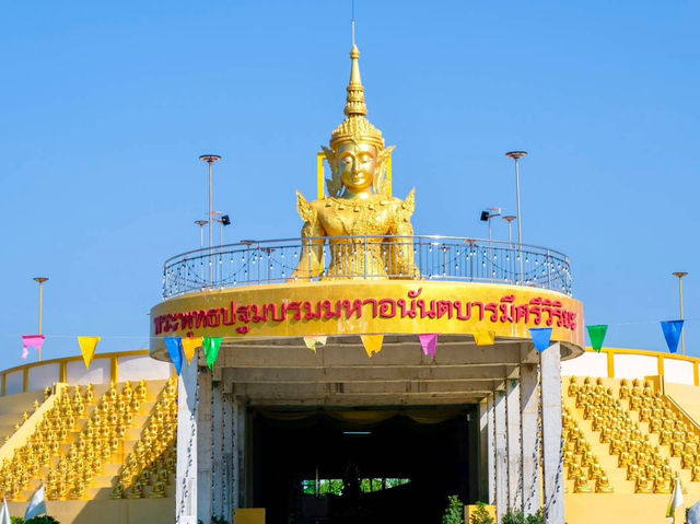 心に響く体験を、ワット・モンコンテープで。🙏🌿 #タイの文化体験 #ワットモンコンテープ
