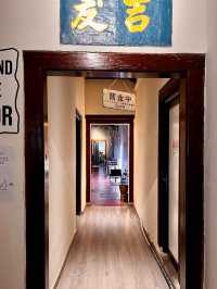 Behind The Door Cafe 