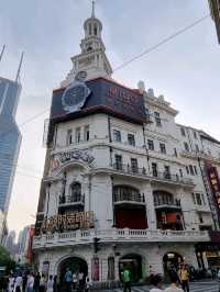 Nanjing Road Pedestrian Street: A Grand Architectural Stroll