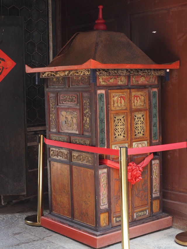 🌿 Wandering Through Dali Old Town – A Charming Mix of Culture,Tea & Street Life