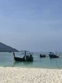 Castaway Lipe 